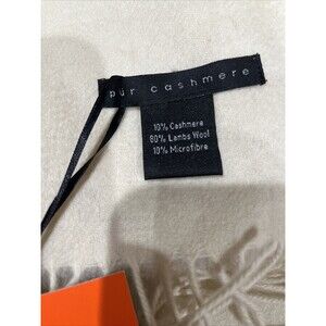 Pur Cashmere 80/20 Lambswool And Cashmere Ivory Throw Blanket.  48x64  Inches